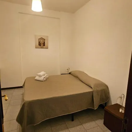 Cconforthotels Dimora Cavour 3* בארי
